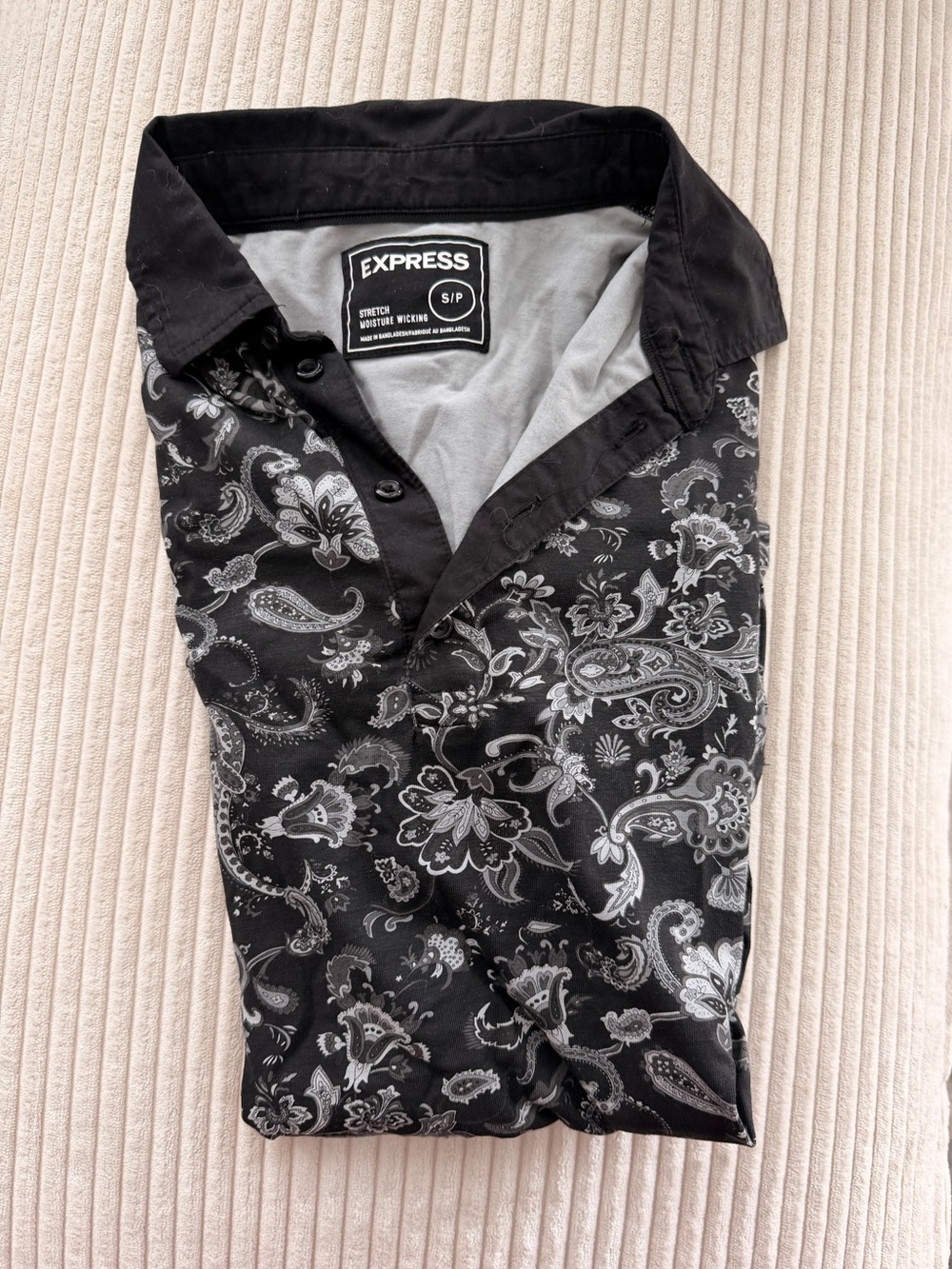 Express Men’s Black and White Paisley Button-Down Shirt